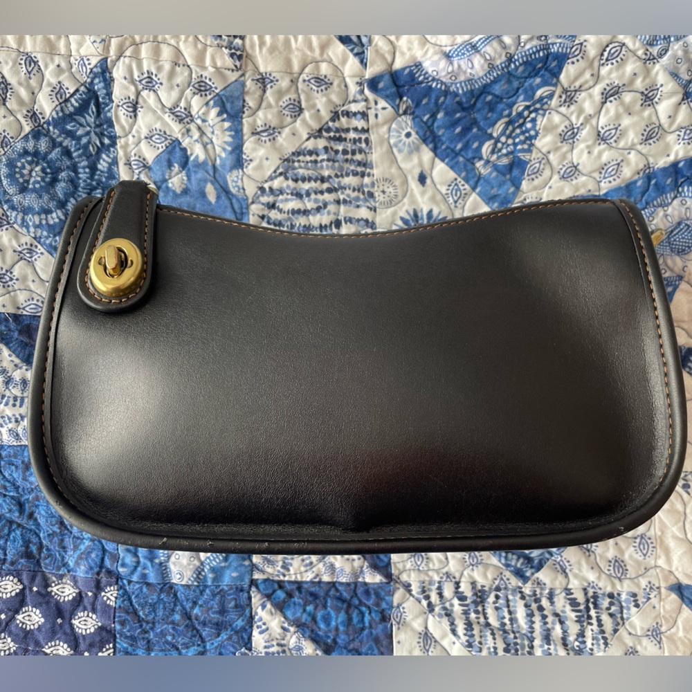 Coach swinger bag